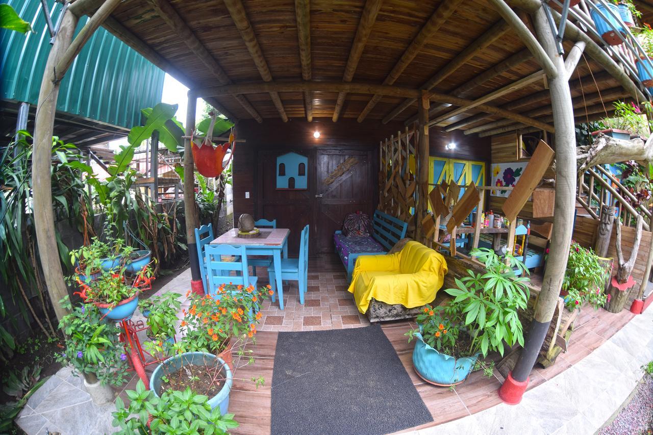 Wood House Hostel La Fortuna المظهر الخارجي الصورة