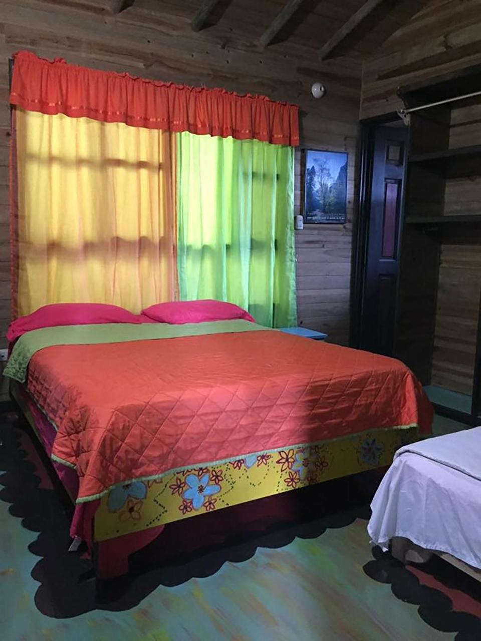 Wood House Hostel La Fortuna المظهر الخارجي الصورة