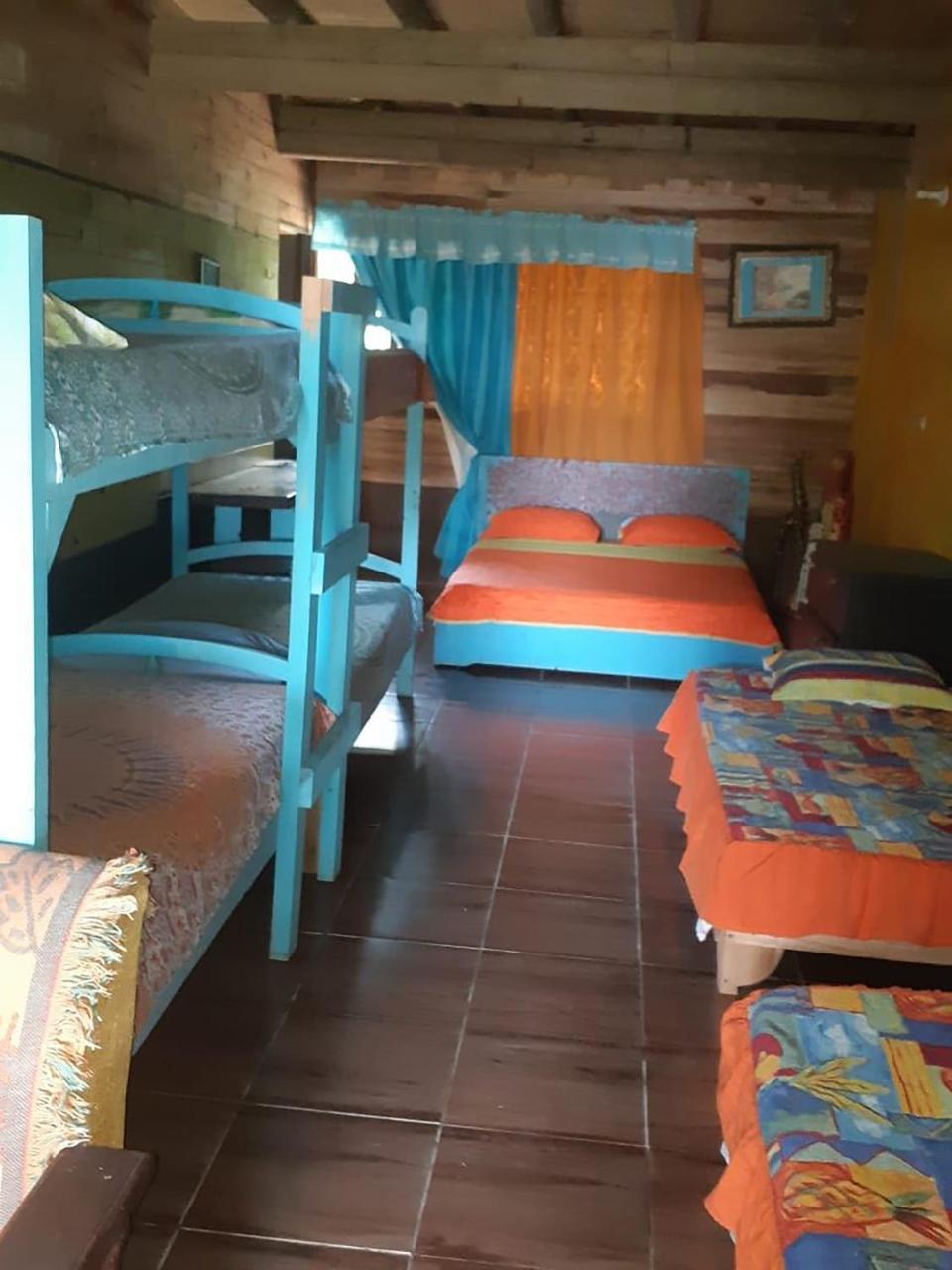 Wood House Hostel La Fortuna المظهر الخارجي الصورة